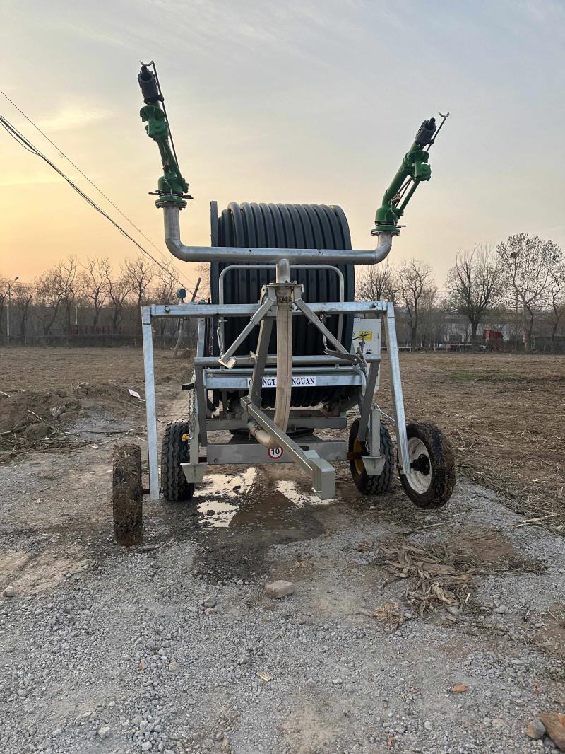 新型近代農業用ピボット灌漑機械200mスプリンクラー散水灌漑 - Farming Agriculture のレビューと価格