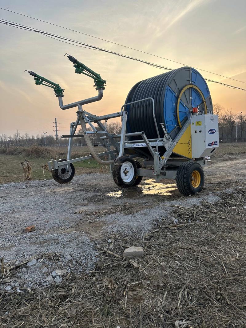新型近代農業用ピボット灌漑機械200mスプリンクラー散水灌漑 - Farming Agriculture のレビューと価格