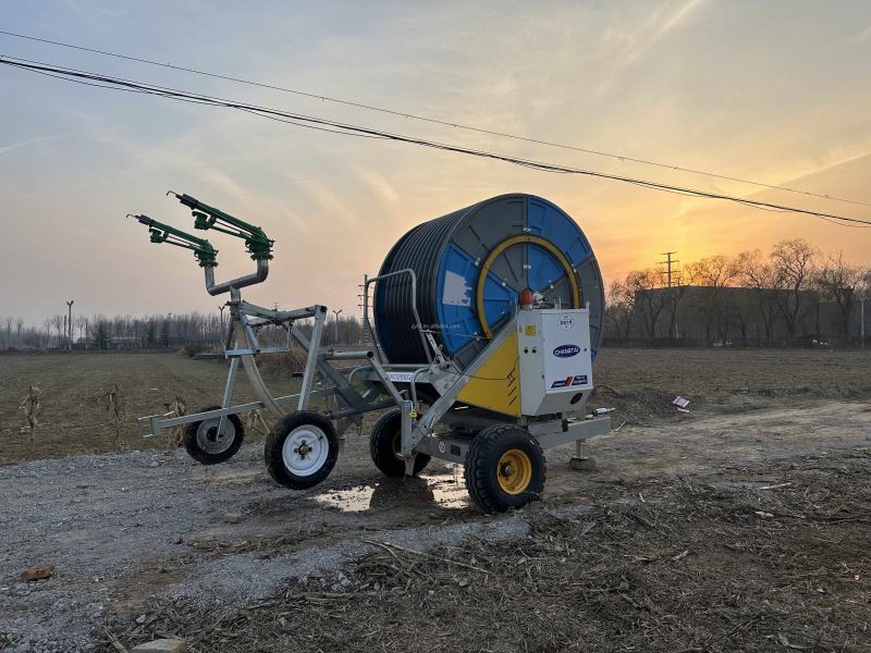 新型近代農業用ピボット灌漑機械200mスプリンクラー散水灌漑 - Farming Agriculture のレビューと価格