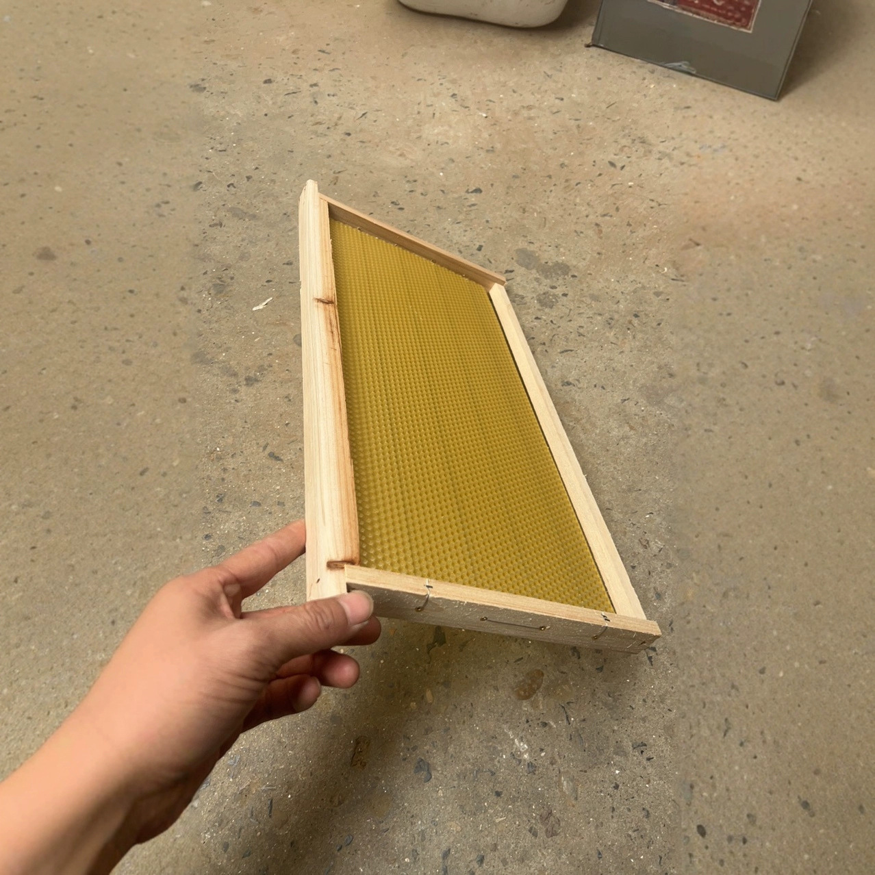 8枚枠養蜂箱フルキット、ワックスコーティングされた巣礎と枠、 - Beehive Frame Wax のレビューと価格